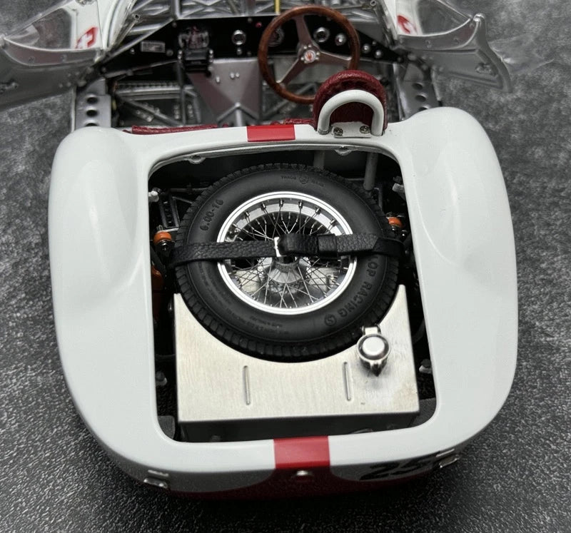 [CMC] 1:18 Maserati 1959 Tipo 61 Birdcage #25 Model Car Die-Cast