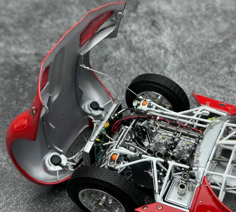 [CMC] 1:18 Maserati 1959 Tipo 61 Birdcage Red Model Car Die-Cast