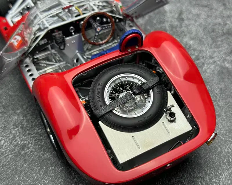 [CMC] 1:18 Maserati 1959 Tipo 61 Birdcage Red Model Car Die-Cast