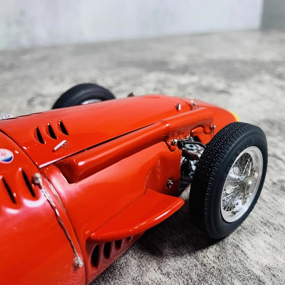 [CMC] 1:18 Maserati 1957 250F #32 Model Car Die-Cast