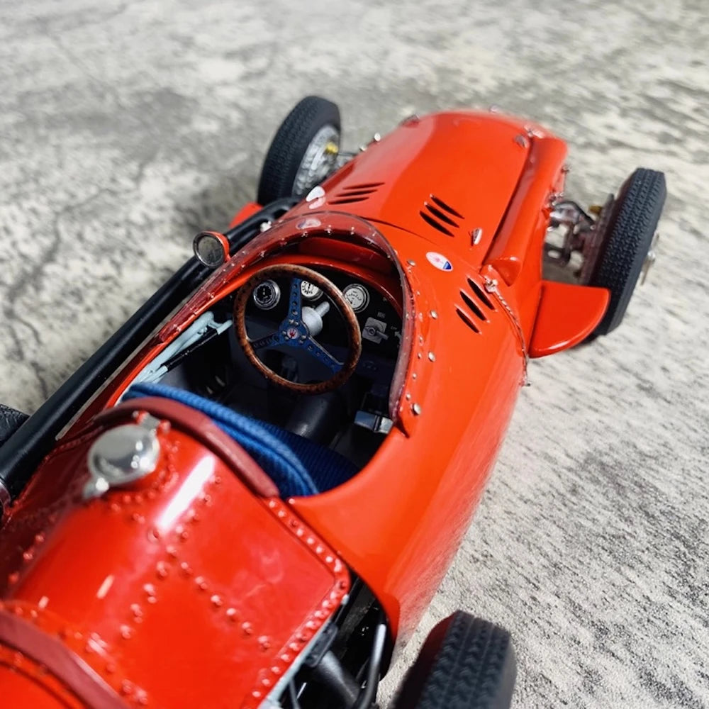 [CMC] 1:18 Maserati 1957 250F #32 Model Car Die-Cast