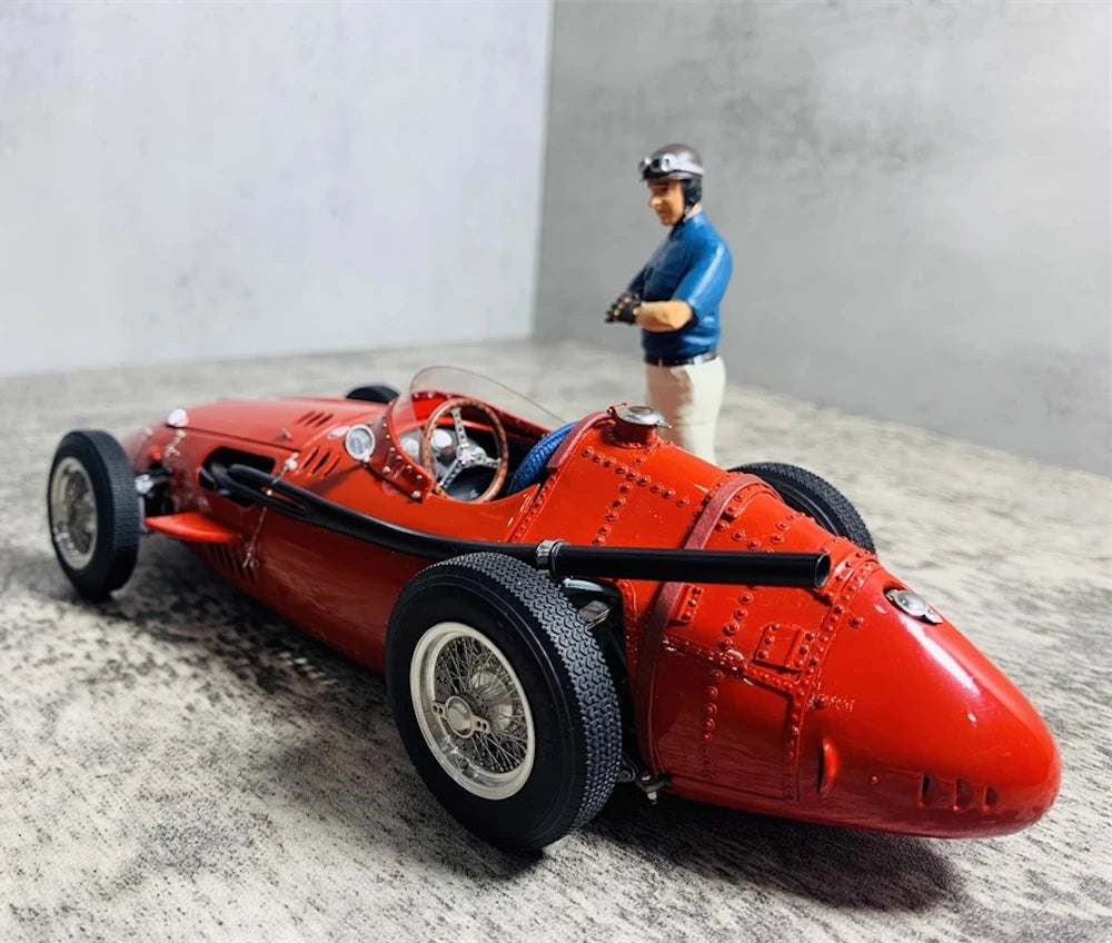 [CMC] 1:18 Maserati 1957 250F #32 Model Car Die-Cast