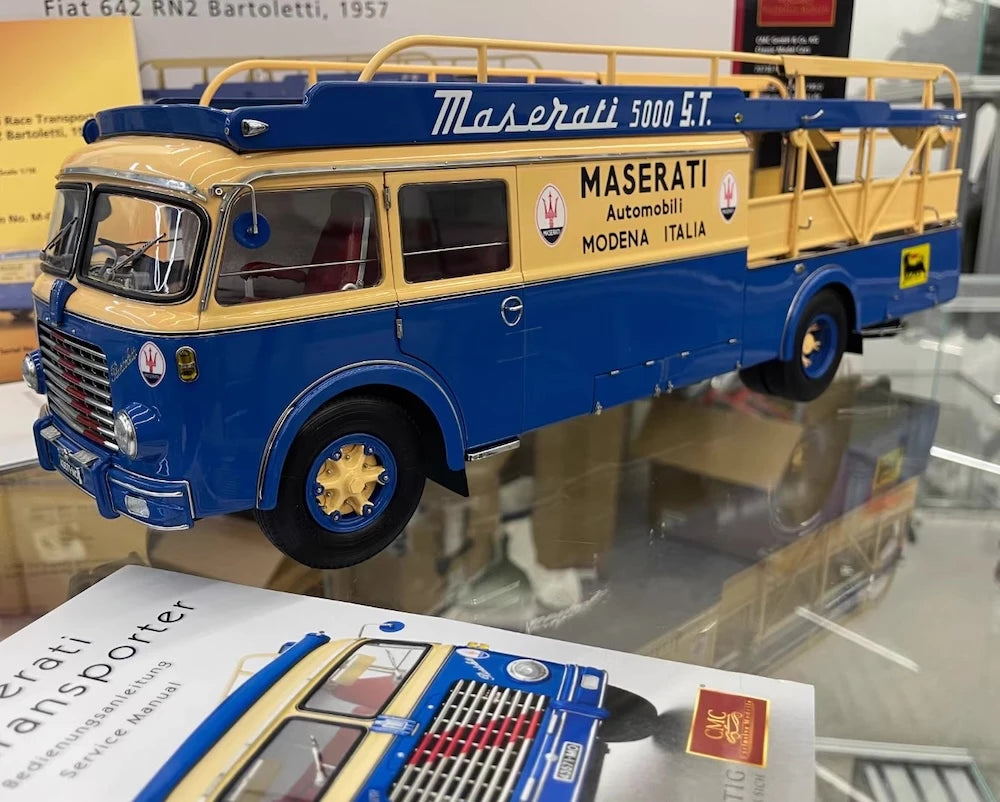 [CMC] 1:18 Maserati 1960 Race Transporter Model Car Die-Cast