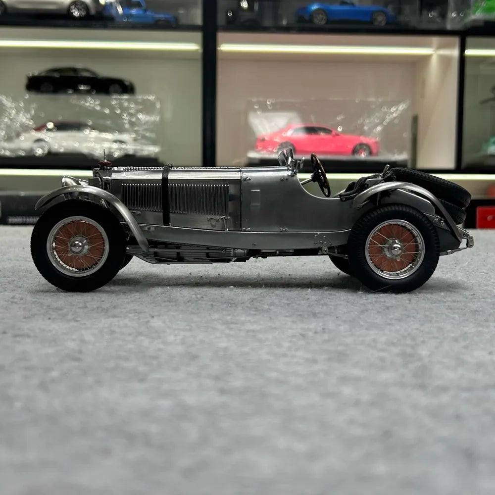 [CMC] 1:18 Mercedes-Benz 1930 SSK bianco Elephant trasparente Finish modellino di auto Die-Cast
