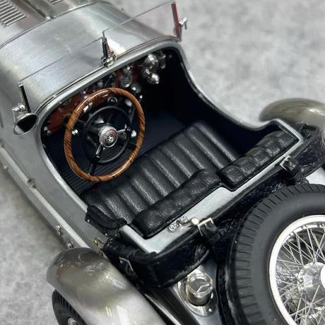 [CMC] 1:18 Mercedes-Benz 1930 SSK White Elephant Clear Finish Model Car Die-Cast