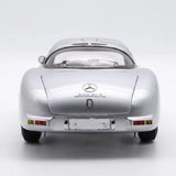 [CMC] 1:18 Mercedes-Benz 1955 300 SLR Uhlenhaut Coupe voiture miniature Die-Cast