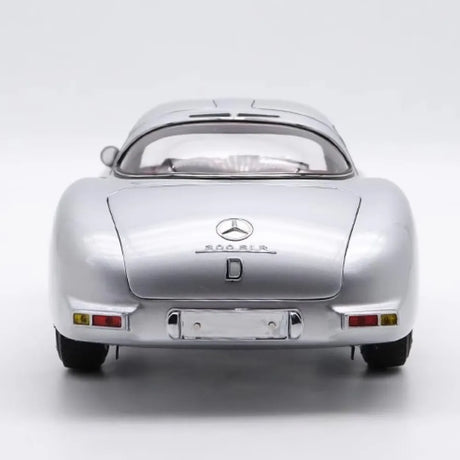 [CMC] 1:18 Mercedes-Benz 1955 300 SLR Uhlenhaut Coupe Model Car Die-Cast