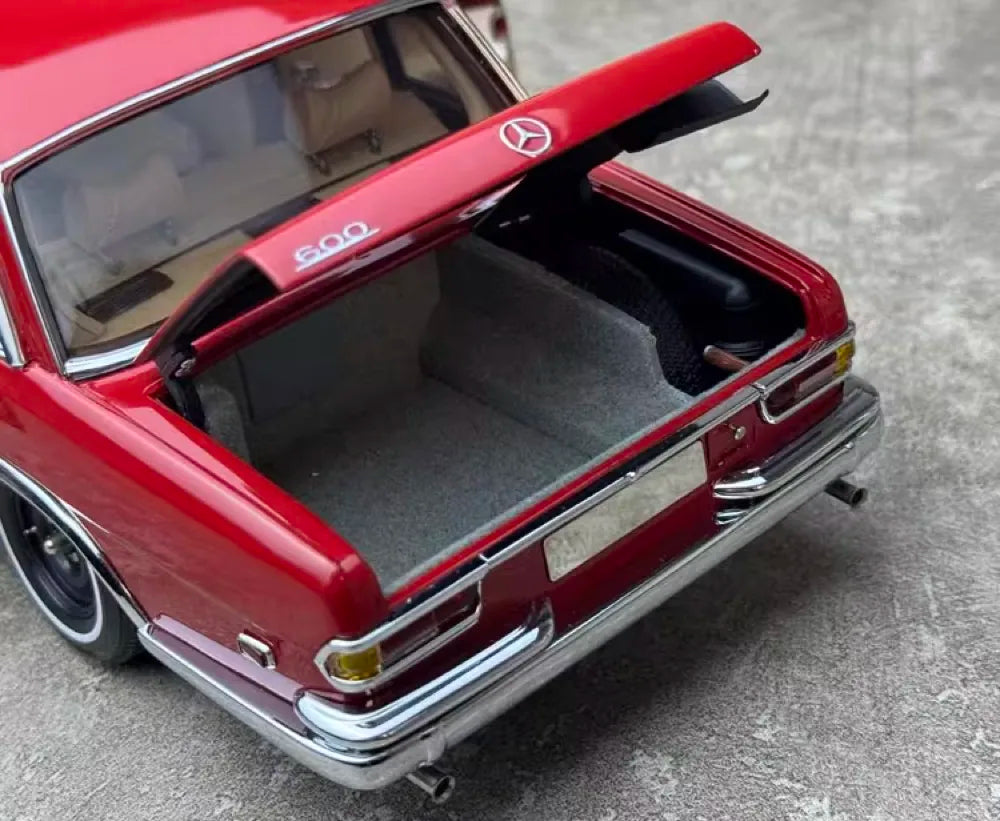 [CMC] 1:18 Mercedes-Benz 1963 600 Pullman W100 LWB rosso modellino di auto Die-Cast