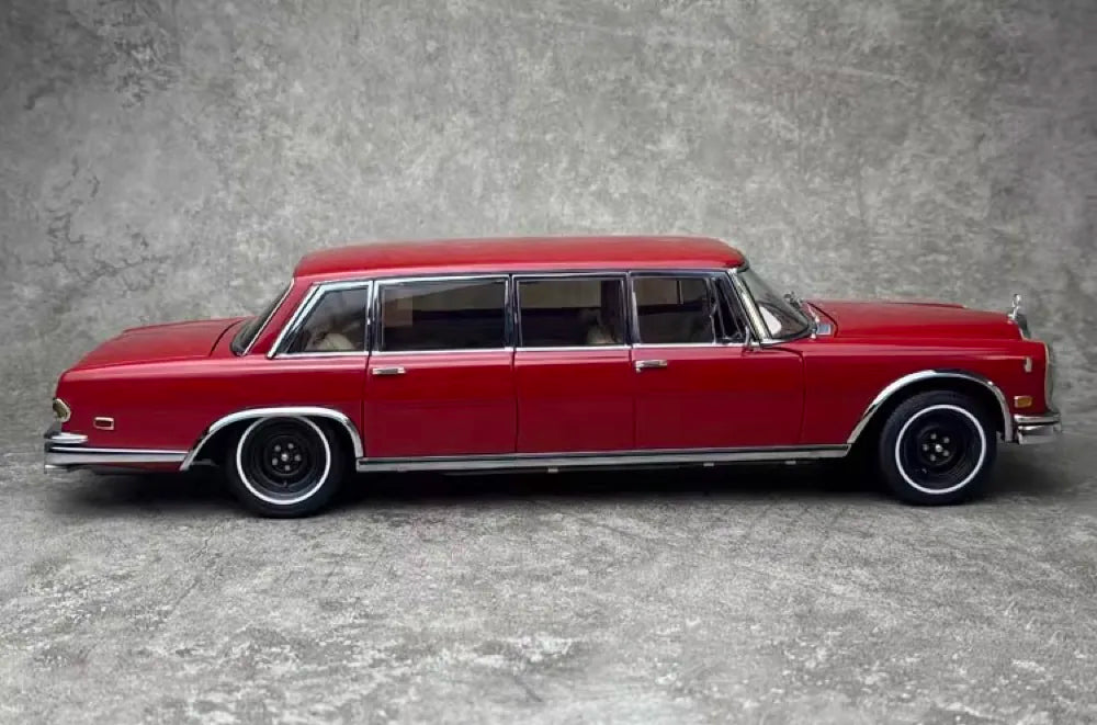 [CMC] 1:18 Mercedes-Benz 1963 600 Pullman W100 LWB rosso modellino di auto Die-Cast