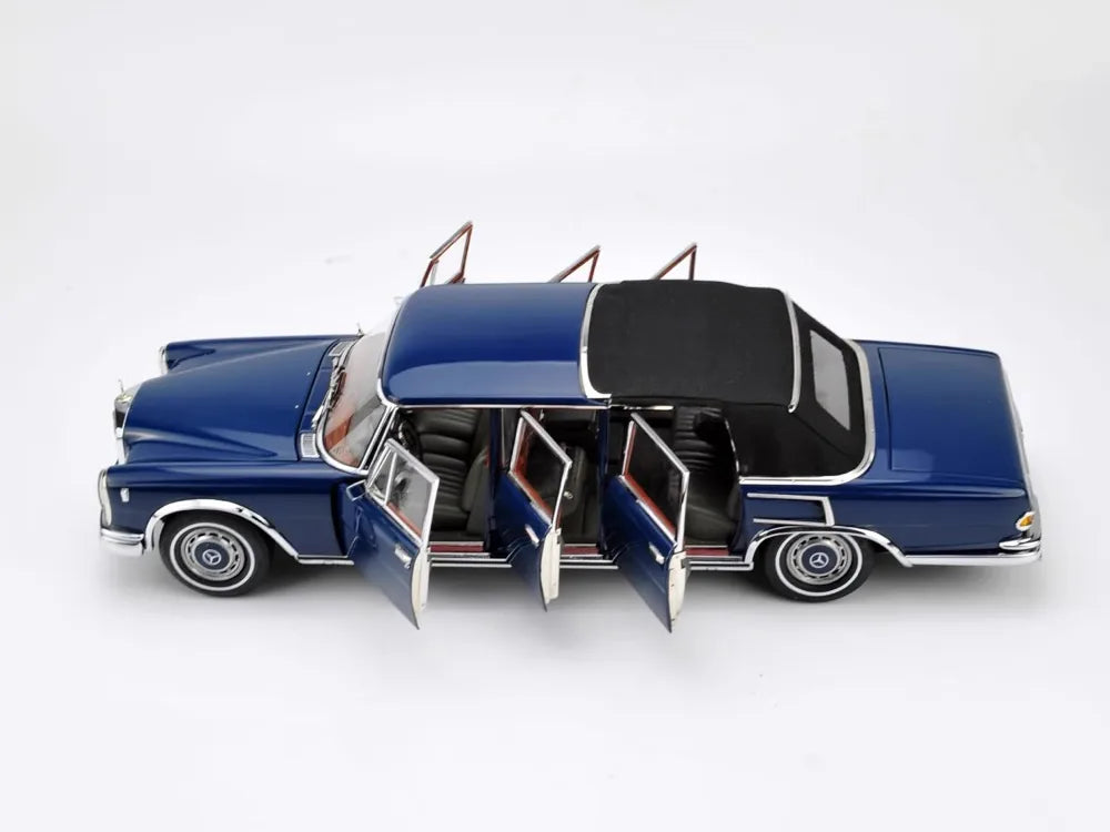 [CMC] 1:18 Mercedes-Benz 1965 600 Pullman W100 Landaulet blu modellino di auto Die-Cast