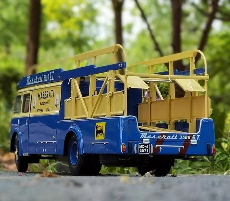 [CMR] 1:18 Maserati 1960 Race Transporter Model Car Die-Cast
