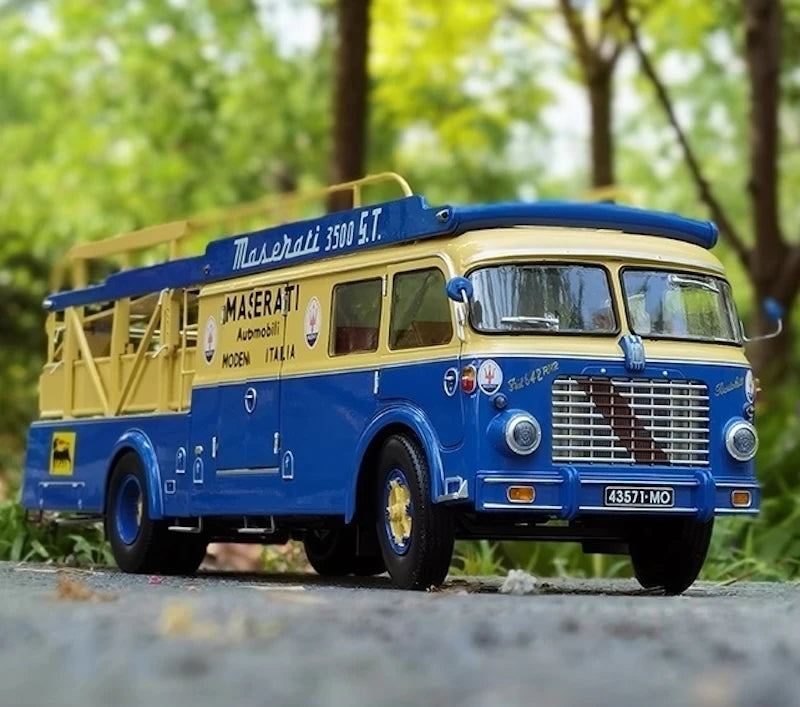 [CMR] 1:18 Maserati 1960 Race Transporter Model Car Die-Cast
