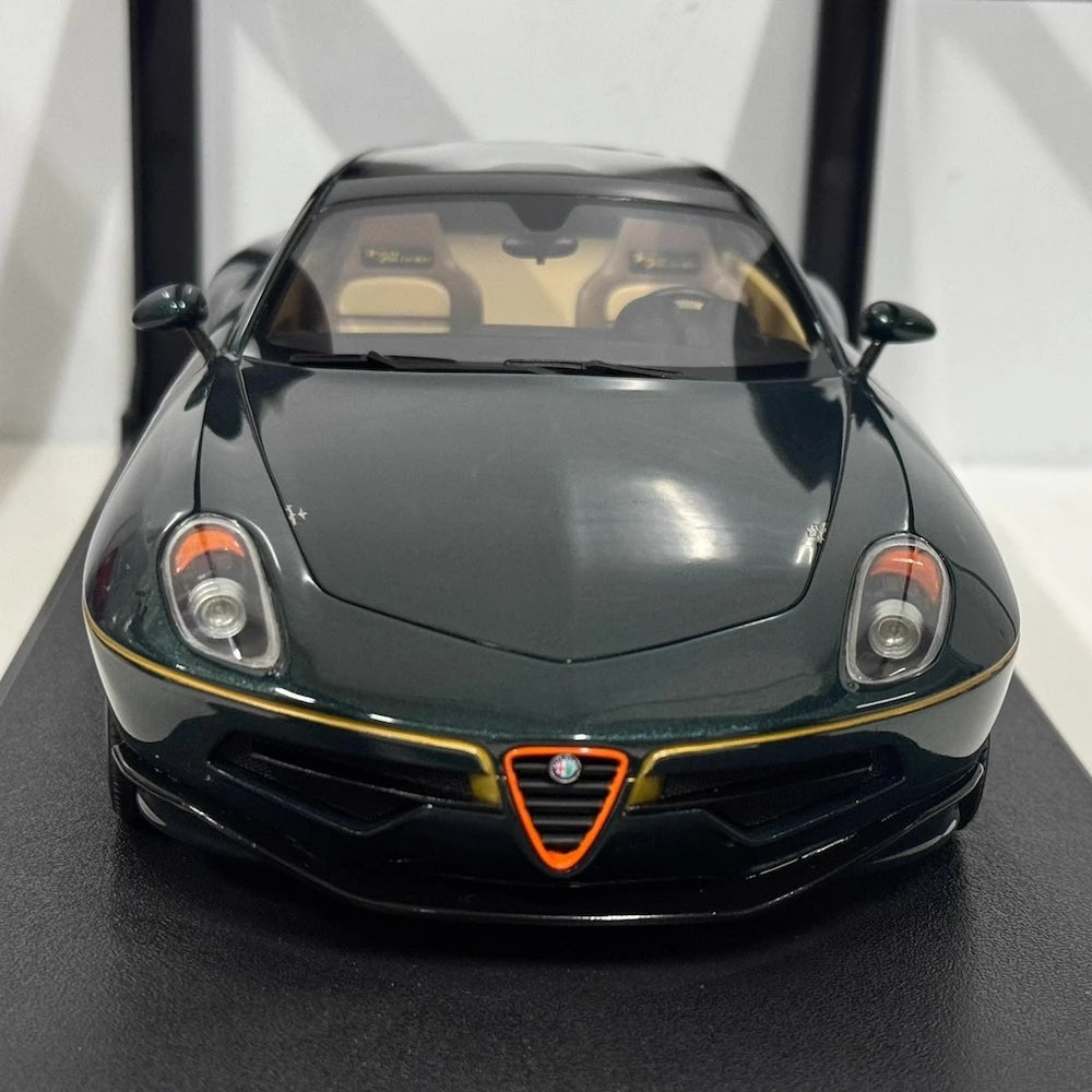 [CULT] 1:18 Alfa Romeo 2013 Touring Disco Volante Green Model Car Resin
