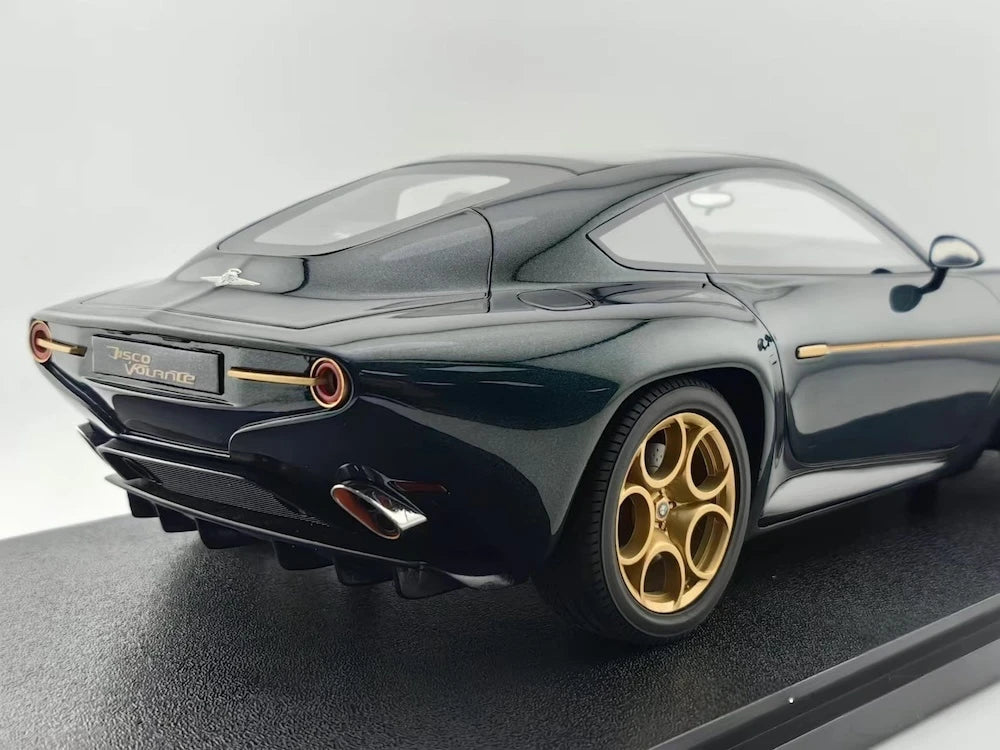 [CULT] 1:18 Alfa Romeo 2013 Touring Disco Volante Green Model Car Resin