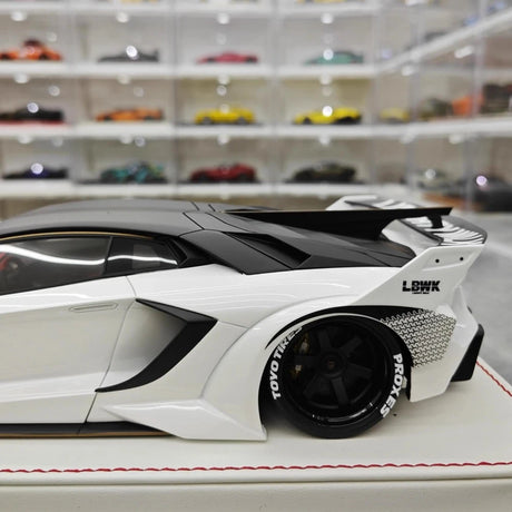 [Davis & Giovanni] 1:18 Lamborghini 2020 Aventador GT EVO LBWK White Model Car Resin