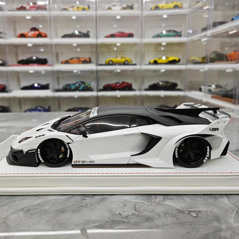 [Davis & Giovanni] 1:18 Lamborghini 2020 Aventador GT EVO LBWK White Model Car Resin