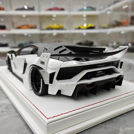 [Davis & Giovanni] 1:18 Lamborghini 2020 Aventador GT EVO LBWK White Model Car Resin