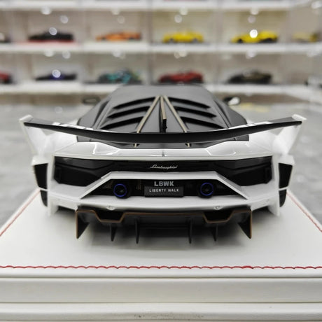 [Davis & Giovanni] 1:18 Lamborghini 2020 Aventador GT EVO LBWK White Model Car Resin