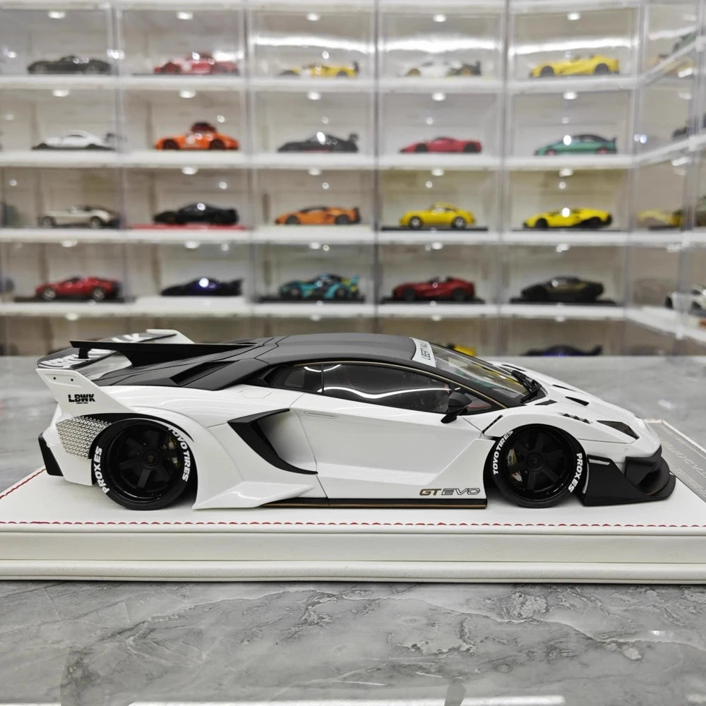 [Davis & Giovanni] 1:18 Lamborghini 2020 Aventador GT EVO LBWK White Model Car Resin