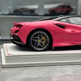 Davis &amp; Giovanni Ferrari 2019 F8 Tributo Pink Salt Bae Livery 1:18 – Samlarresinmodellresin
