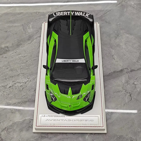 [Davis & Giovanni] 1:18 Lamborghini 2021 Aventador GT EVO Green Model Car Resin