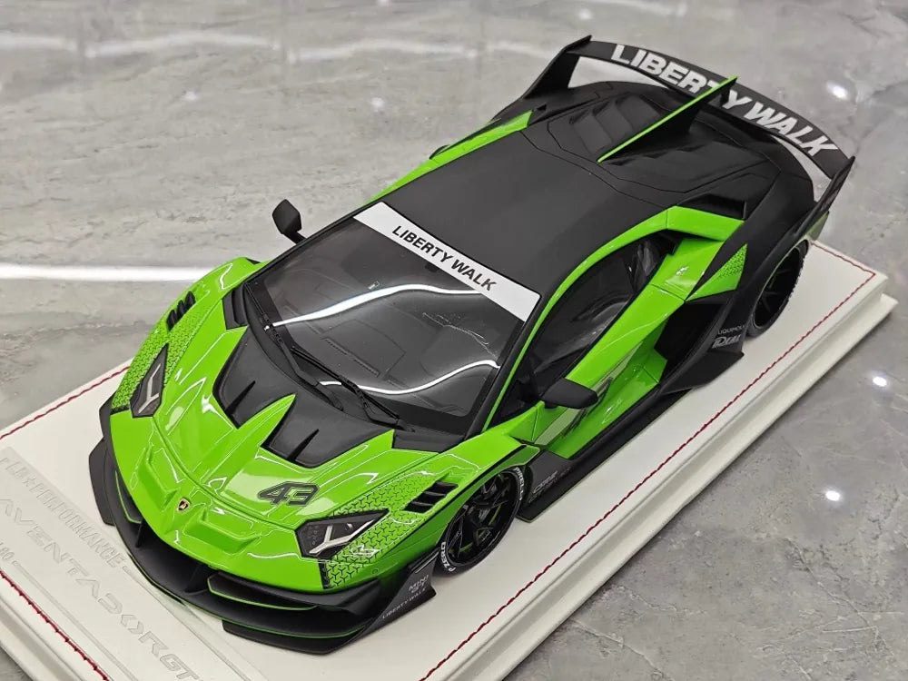 [Davis & Giovanni] 1:18 Lamborghini 2021 Aventador GT EVO Green Model Car Resin