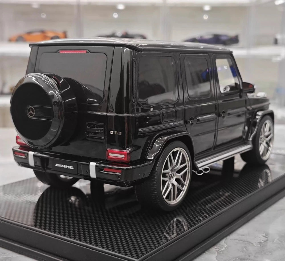[Dino Model] 1:18 Mercedes-Benz 2025 G63 AMG Glossy Black Model Car Resin