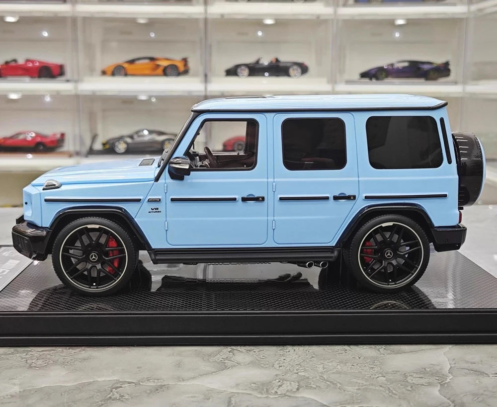 [Dino Model] 1:18 Mercedes-Benz 2025 G63 AMG Glossy Blue Model Car Resin