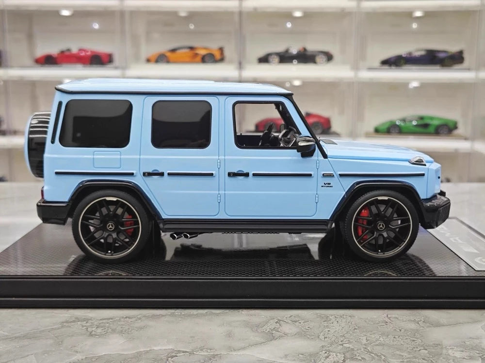 [Dino Model] 1:18 Mercedes-Benz 2025 G63 AMG Glossy Blue Model Car Resin