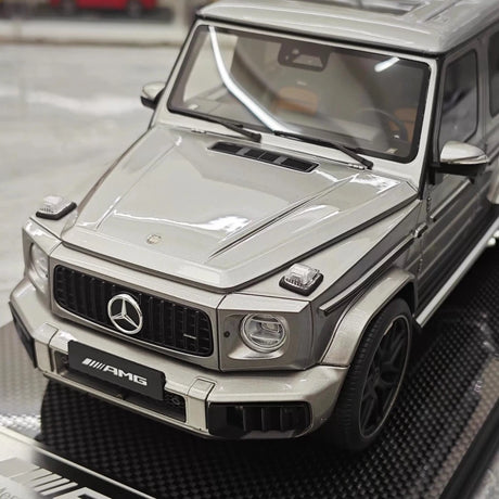 [Dino Model] 1:18 Mercedes-Benz 2025 G63 AMG Glossy Silver Model Car Resin