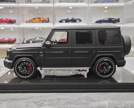 [Dino Model] 1:18 Mercedes-Benz 2025 G63 AMG Matte Black Model Car Resin