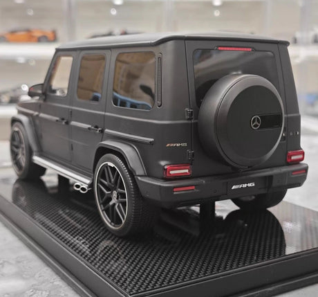 [Dino Model] 1:18 Mercedes-Benz 2025 G63 AMG Matte Black Model Car Resin