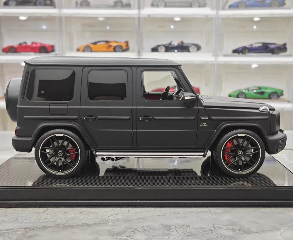 [Dino modello] 1:18 Mercedes-Benz 2025 G63 AMG opaco nero modellino di auto resina