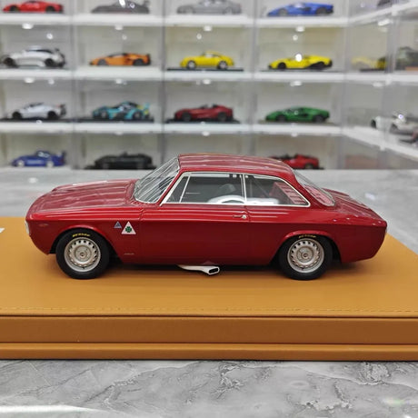 [DMH] 1:18 Alfa Romeo 1965 GTA 1300 Deep Red Model Car Resin