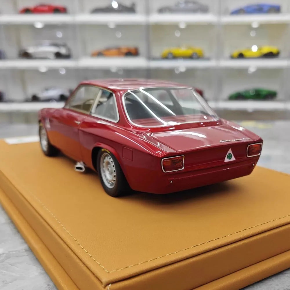 [DMH] 1:18 Alfa Romeo 1965 GTA 1300 Deep Red Model Car Resin
