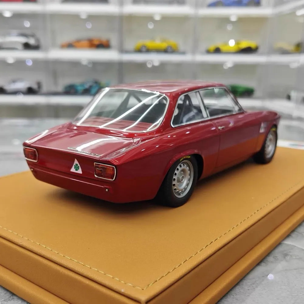 [DMH] 1:18 Alfa Romeo 1965 GTA 1300 Deep Red Model Car Resin