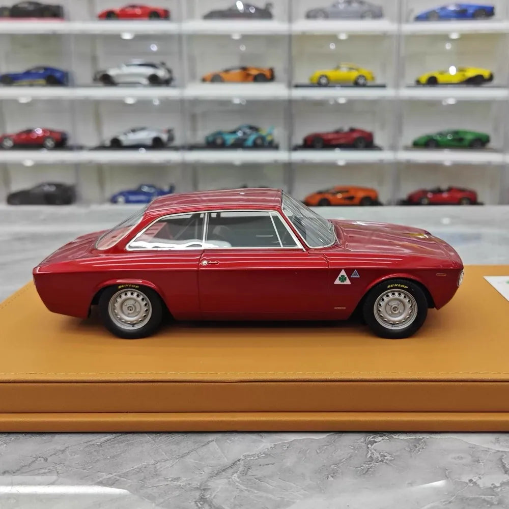 [DMH] 1:18 Alfa Romeo 1965 GTA 1300 Deep Red Model Car Resin