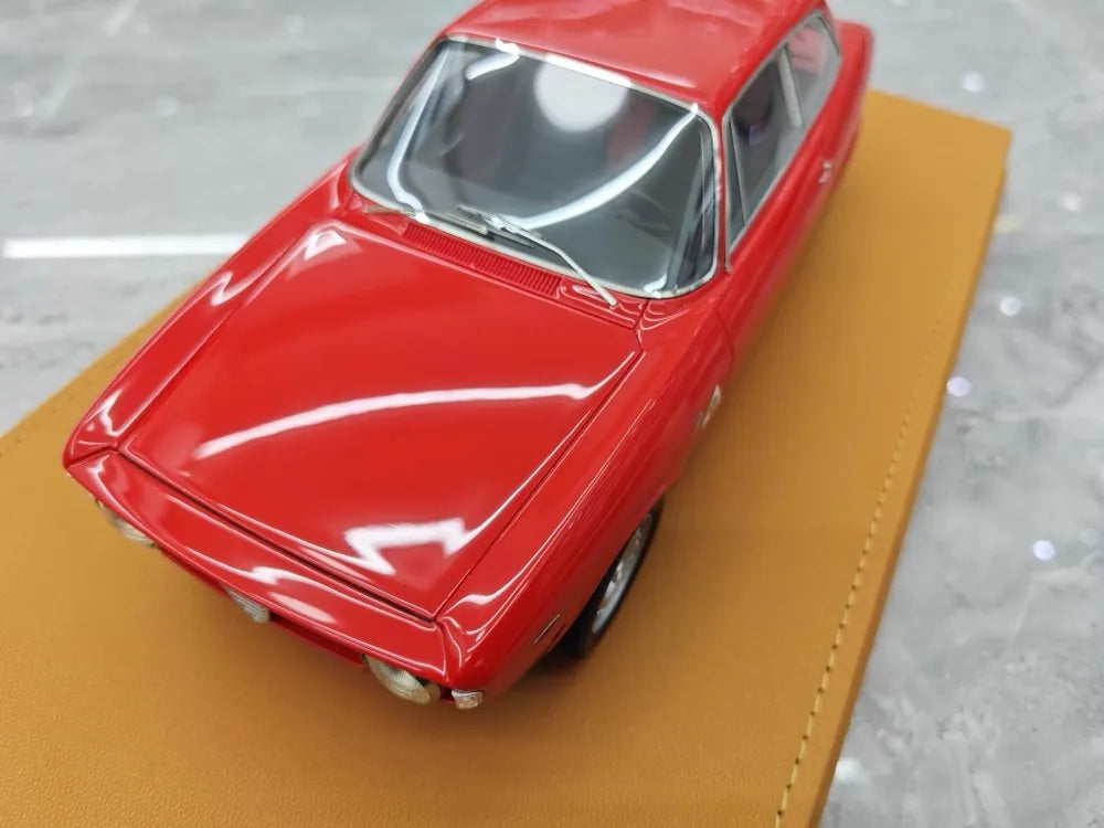 [DMH] 1:18 Alfa Romeo 1965 GTA 1300 Red Model Car Resin