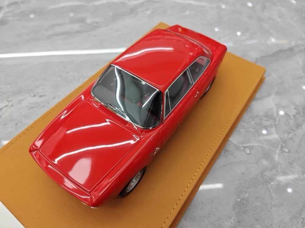[DMH] 1:18 Alfa Romeo 1965 GTA 1300 Red Model Car Resin