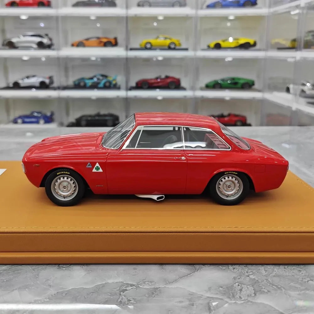 [DMH] 1:18 Alfa Romeo 1965 GTA 1300 Red Model Car Resin