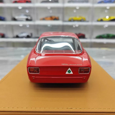 [DMH] 1:18 Alfa Romeo 1965 GTA 1300 Red Model Car Resin