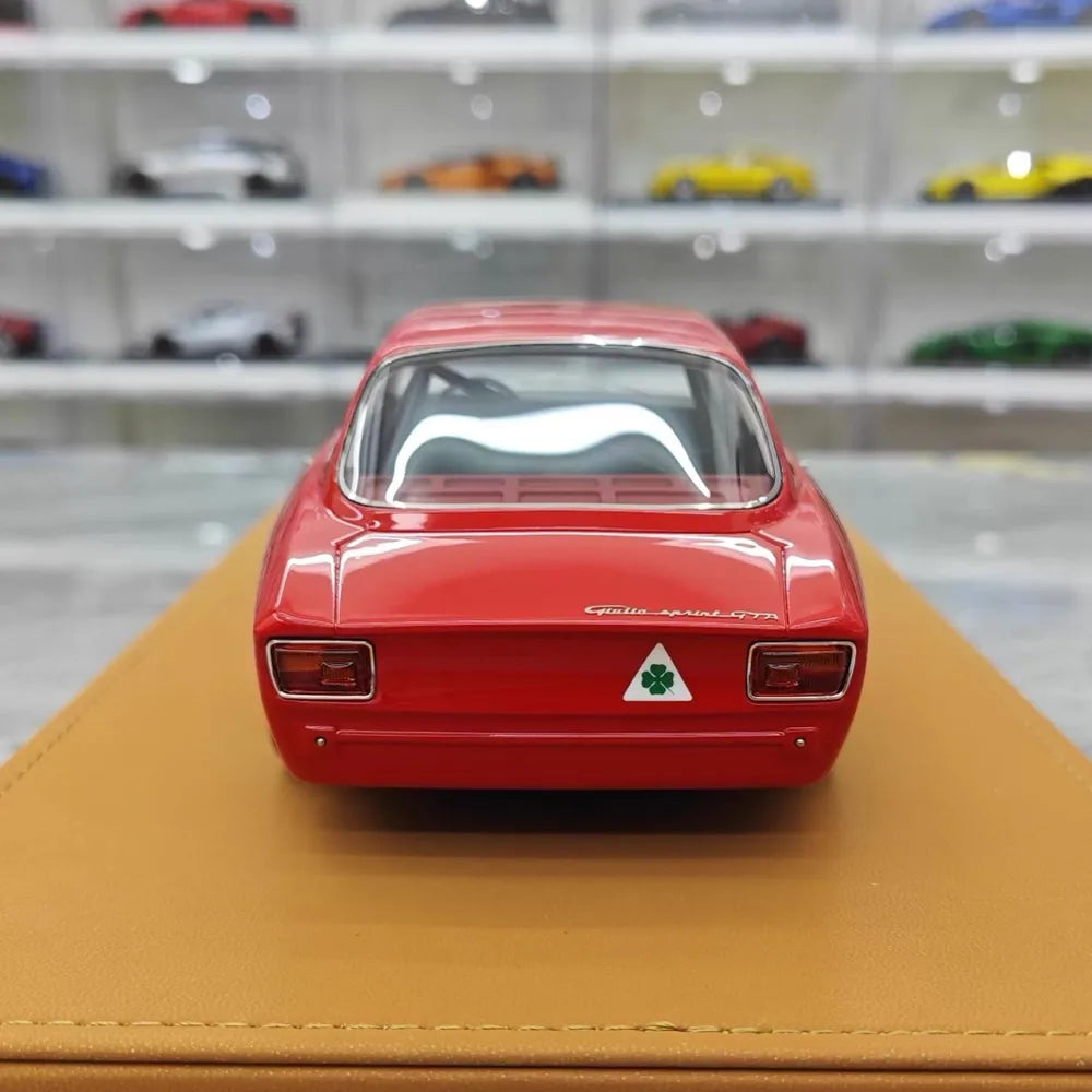 [DMH] 1:18 Alfa Romeo 1965 GTA 1300 Red Model Car Resin