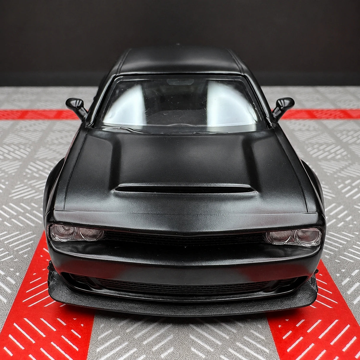Dodge 2018 チャレンジャー SRT デーモン マットブラック 1:36 – ダイキャスト展示モデルダイキャスト