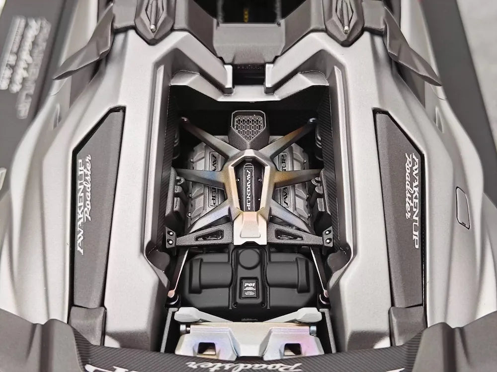 [DreamWalkers] 1:18 Lamborghini 2020 Huracan P61 Roadster マット シルバー & レッド モデルカー レジン
