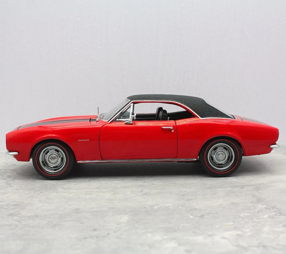 [ERTL] 1:18 Chevrolet 1967 Camaro Z28 Red Model Car Die-Cast