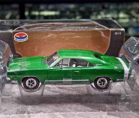 [ERTL] 1:18 Dodge 1969 Charger R/T Green Model Car Die-Cast