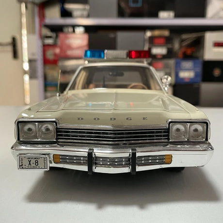 [ERTL] 1:18 Dodge 1974 Monaco Police Model Car Die-Cast
