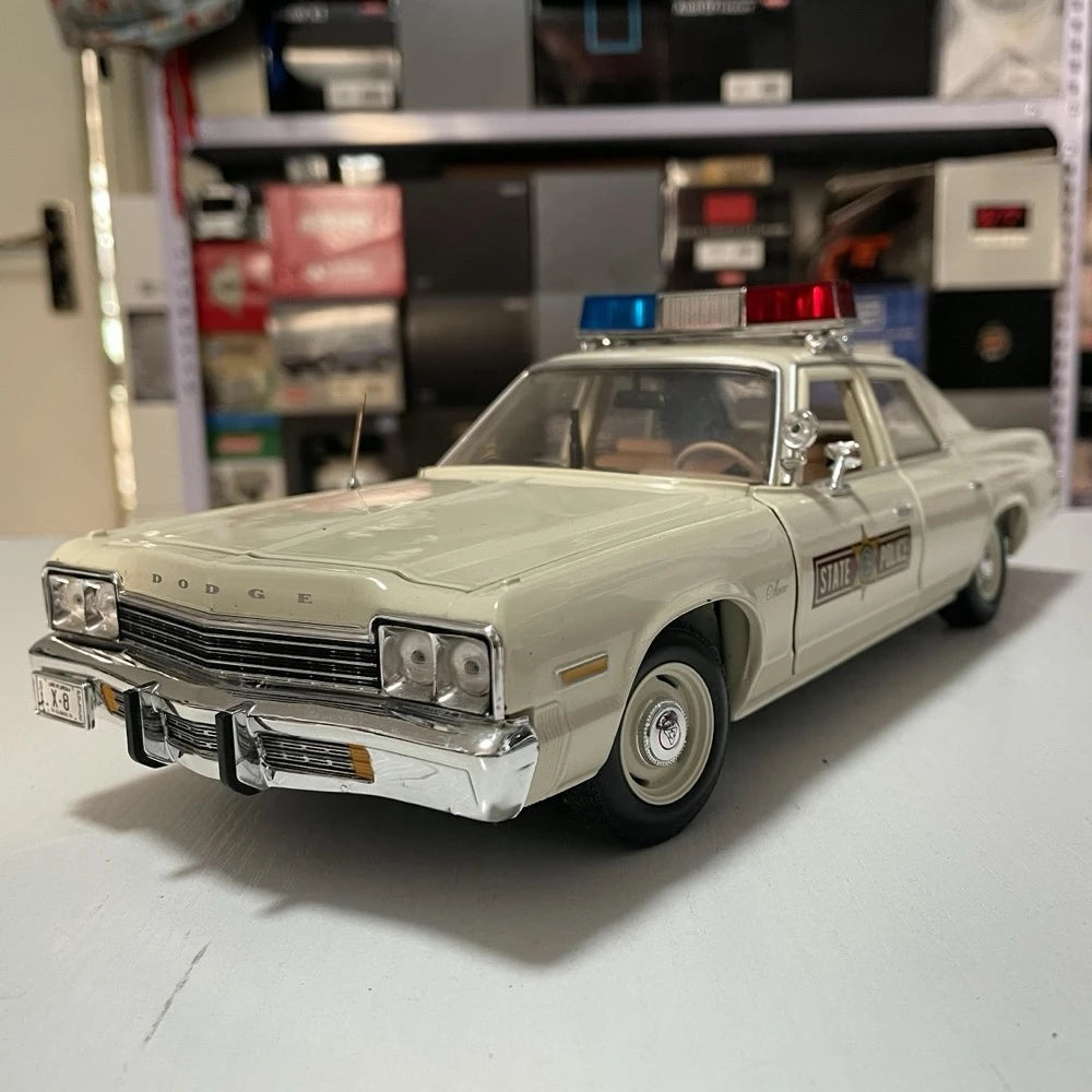 [ERTL] 1:18 Dodge 1974 Monaco Police Model Car Die-Cast