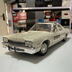 [ERTL] 1:18 Dodge 1974 Monaco Police Model Car Die-Cast