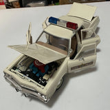 [ERTL] 1:18 Dodge 1974 Monaco Police Model Car Die-Cast
